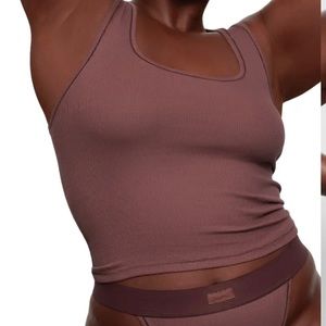 SKIMS COTTON RIB TANK in GARNET